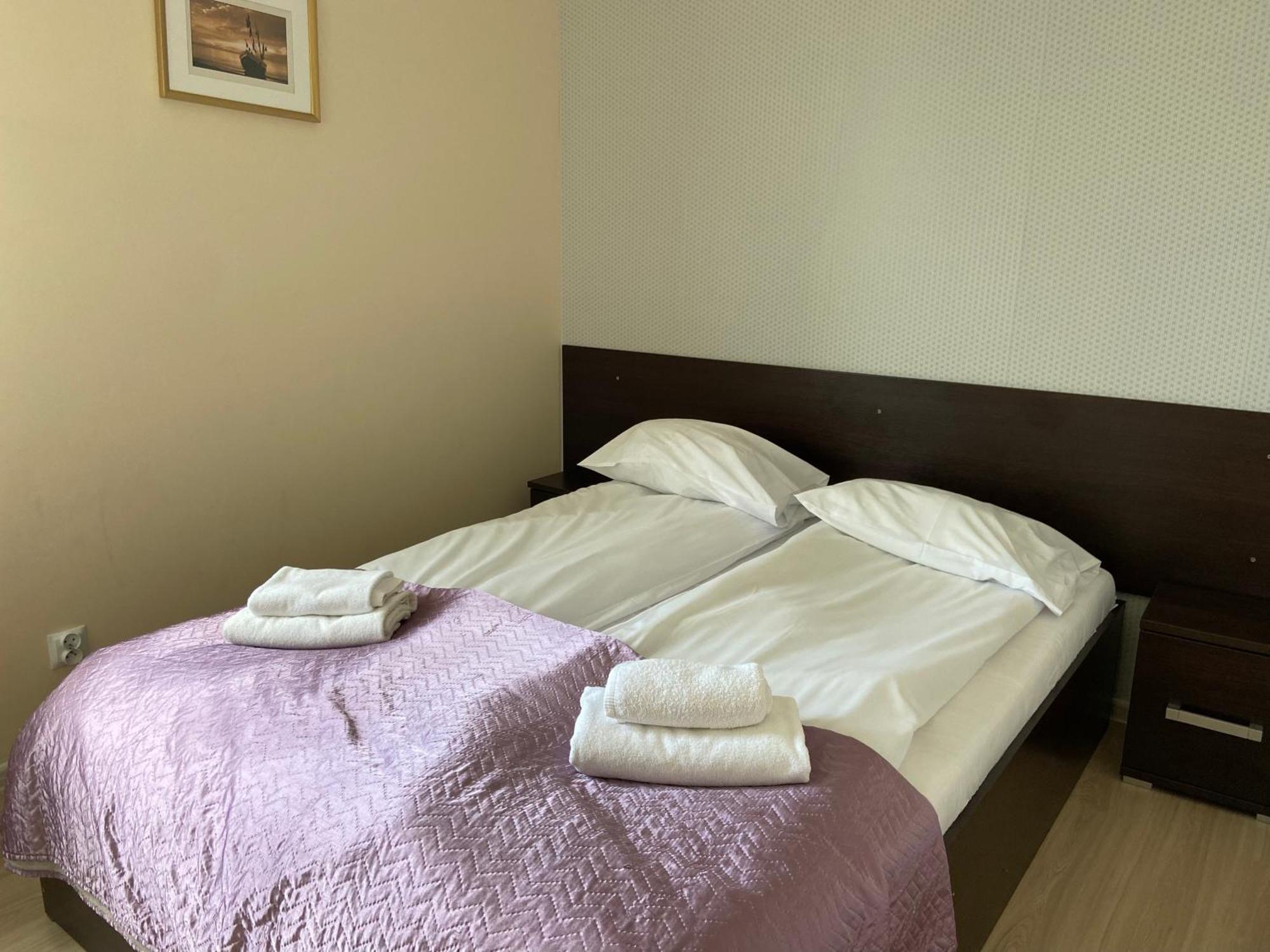 Sztutowo Lazurowy Dwor - Apartamenty Oraz Pokoje Z Basenem I Parkingiem Esterno foto