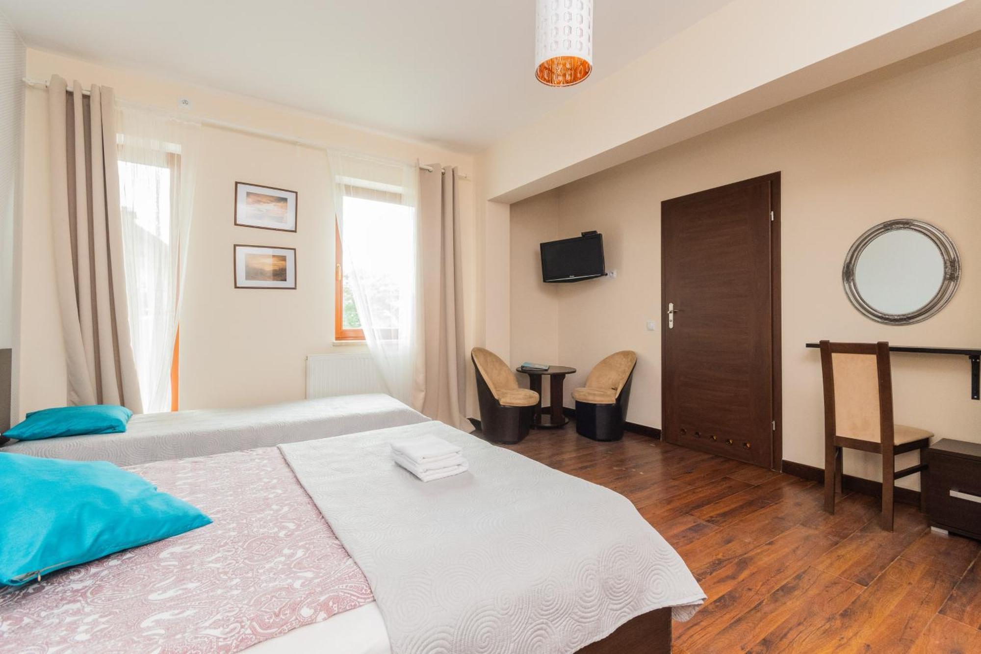 Sztutowo Lazurowy Dwor - Apartamenty Oraz Pokoje Z Basenem I Parkingiem Camera foto