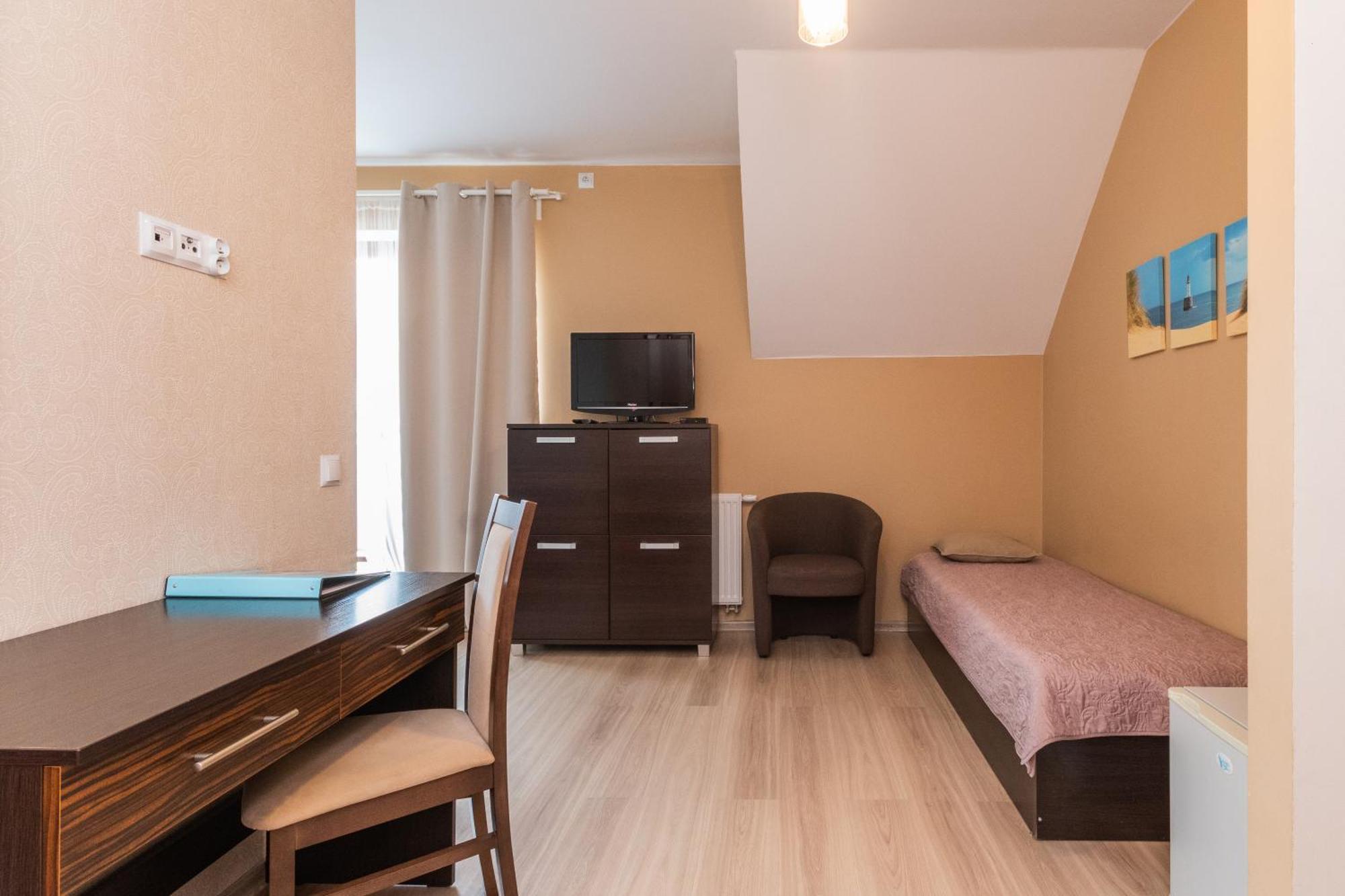 Sztutowo Lazurowy Dwor - Apartamenty Oraz Pokoje Z Basenem I Parkingiem Camera foto