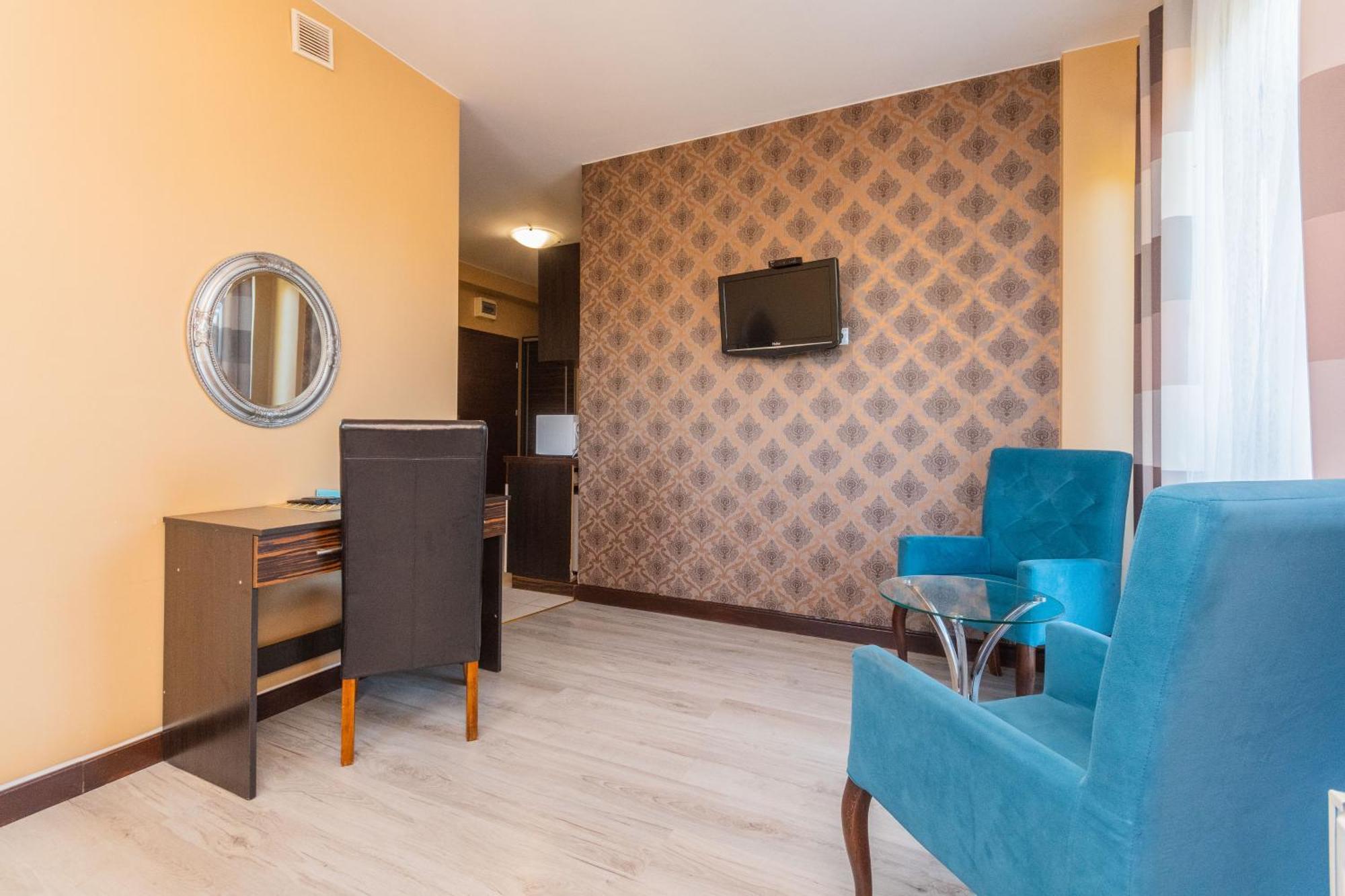 Sztutowo Lazurowy Dwor - Apartamenty Oraz Pokoje Z Basenem I Parkingiem Camera foto
